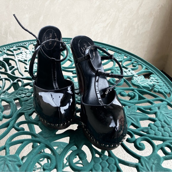 Prada Black Patent Leather Wooden Mary Jane’s - Picture 1 of 7
